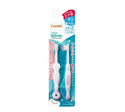 Combi Teteo My First Teeth Brushing Baby Tooth Brush (Step 2)