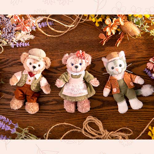 Disney Duffy & Friends – Gelatoni in Old-timey Costume Dangling Decoration (Circle of Friendship Collection)
