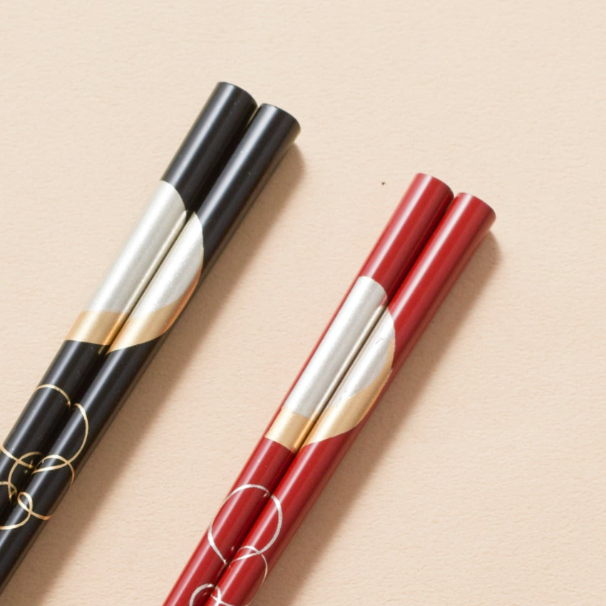 PREORDER Ishida Yoi Machizuki Moon Pattern Couples' Chopstick Set with Rests