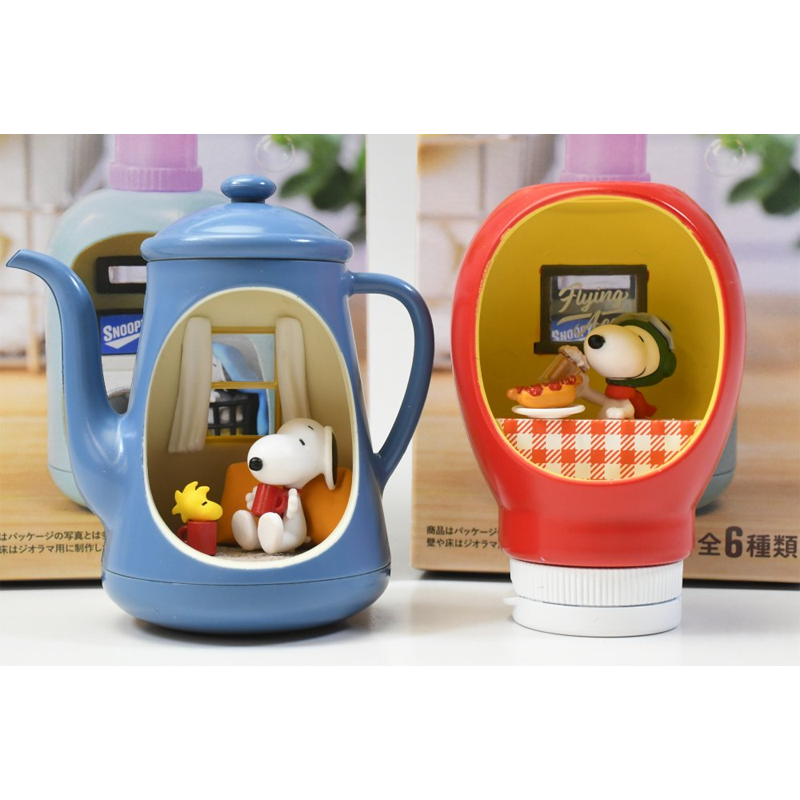 PEANUTS “SNOOPY’s LIFE in a BOTTLE” Blind Box Figurine (1 out of 6)