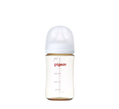 PIGEON Baby Feeding Bottle (Plastic, 240ml / 3 months+)
