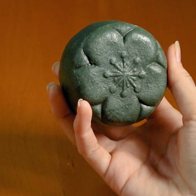 BLACK PAINT Kyoto Rich Matcha Facial Cleansing Soap
