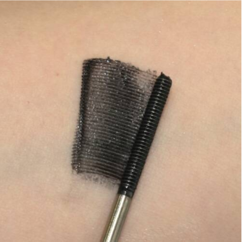 CANMAKE Metallic Mascara Volume Look (V01 Black)