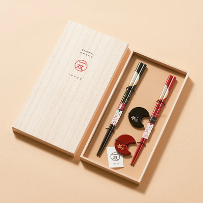 PREORDER Ishida Yoi Machizuki Moon Pattern Couples' Chopstick Set with Rests