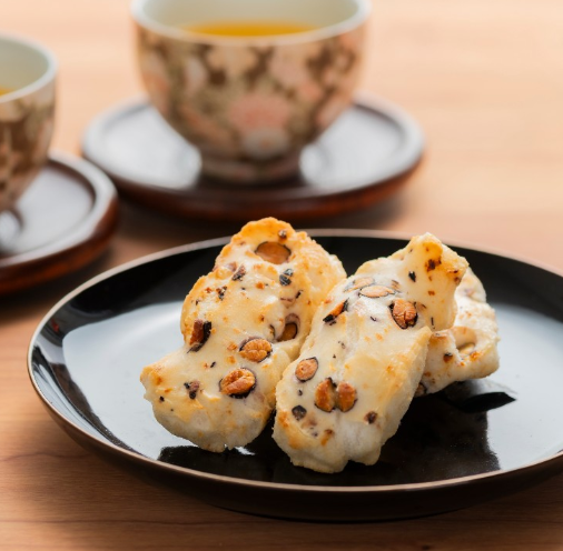 Kuriyama Hikari Black Bean Mochi Rice Crackers